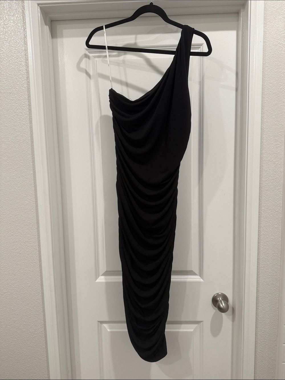 Lulu's One-Shoulder Black Draped Ruched Midi Dress